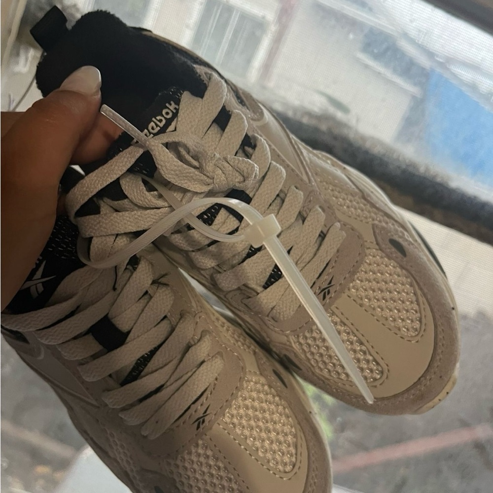 Boy size 2 Reebok White and Black Sneakers